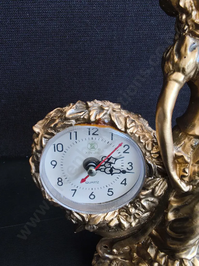 VINTAGE STYLE GOLD RESIN FIGURINE CLOCK, H 23 CM Image 1++