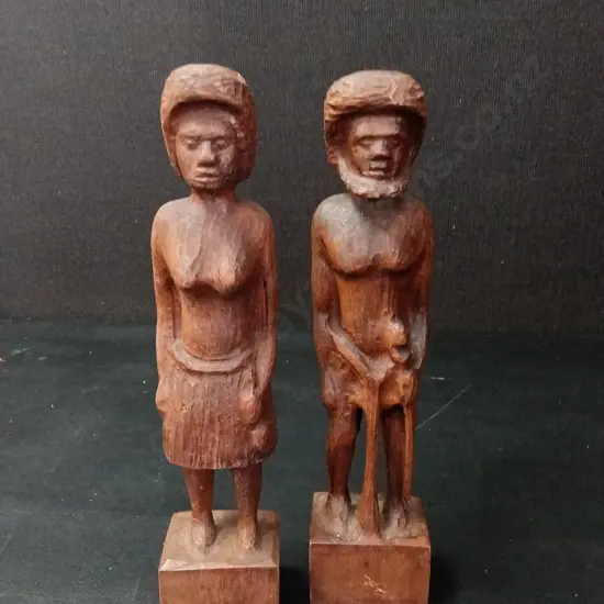PAIR OF CARVED WOODEN TRIBAL FIGURES H24CM