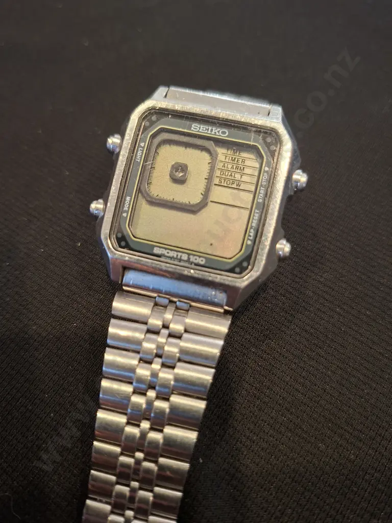 WATCH SEIKO G757 - 5040 SPORTS 100 DIGITAL WATCH Image 1++