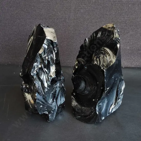 2 LARGE PIECES OF RAW BLACK OBSIDIAN, TALLEST H 18 CM