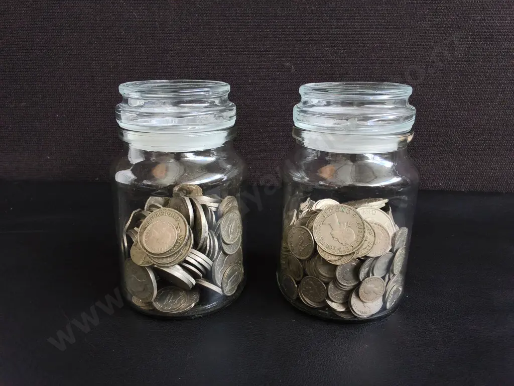 COIN COLLECTION IN 2 JARS, JAR H 13 CM Image 1++