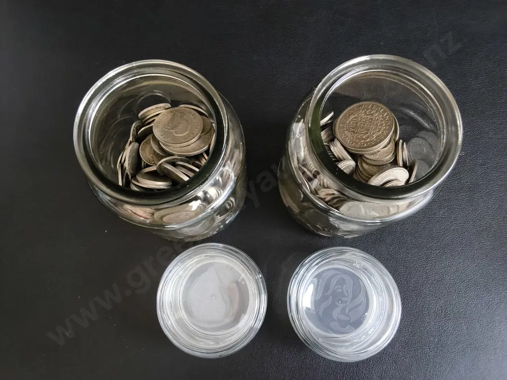 COIN COLLECTION IN 2 JARS, JAR H 13 CM Image 1++