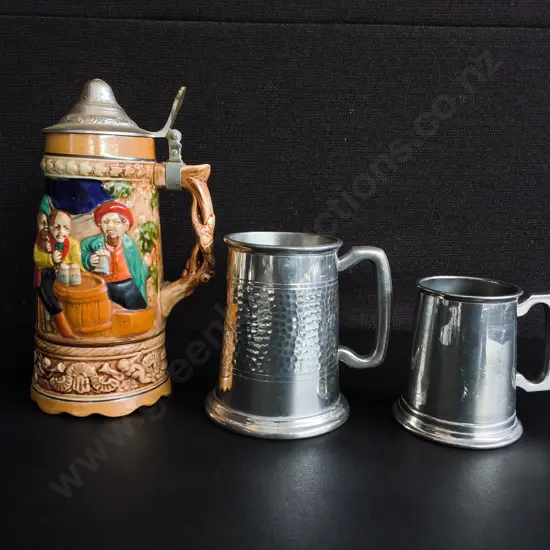 VINTAGE BEER MUG TRIO, LIDDED GERMAN CERAMIC STEIN AND PEWTER TANKARDS, TALLEST H 23 CM, DAMAGE PICTURED