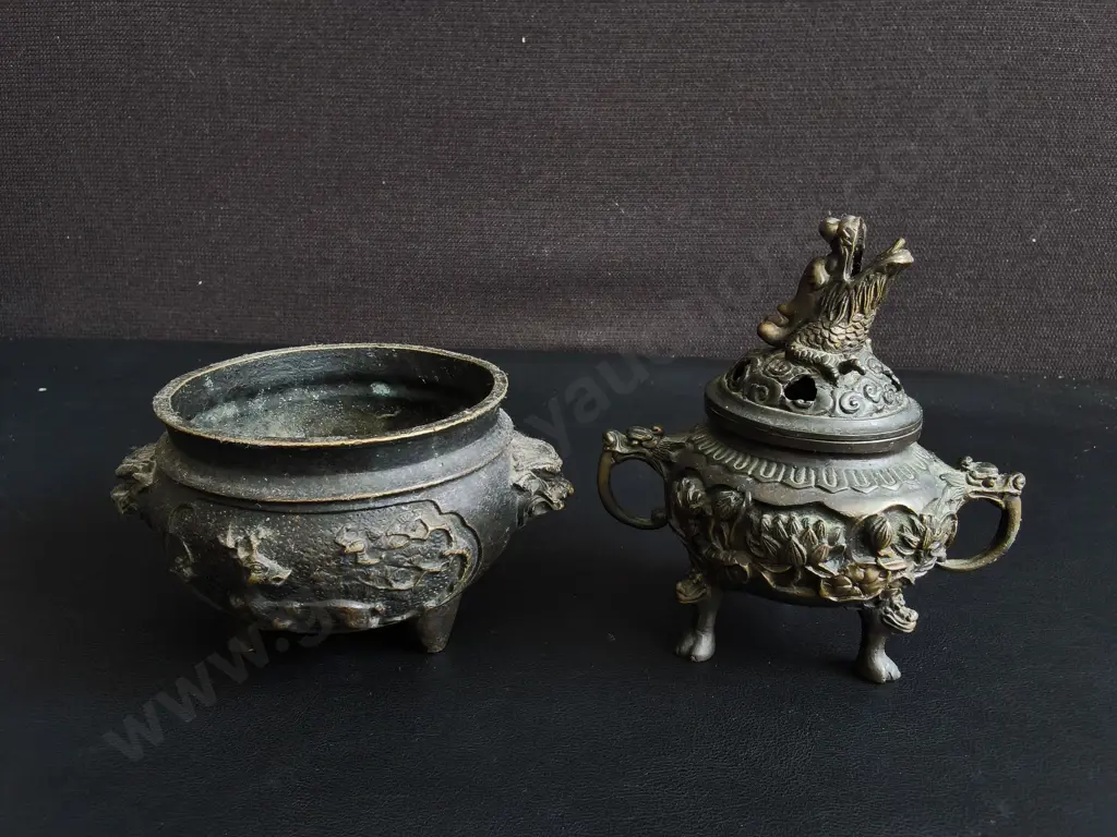 PAIR OF CHINESE CAST METAL DRAGON TRIPOD CENSER AND BASE BOWL, TALLEST H 15 CM Image 1++
