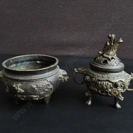 PAIR OF CHINESE CAST METAL DRAGON TRIPOD CENSER AND BASE BOWL, TALLEST H 15 CM