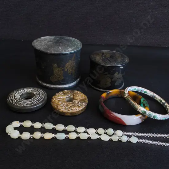 COLLECTION OF TRADITIONAL ASIAN VINTAGE ARTIFACTS, 7 PIECES, TALLEST H 7 CM
