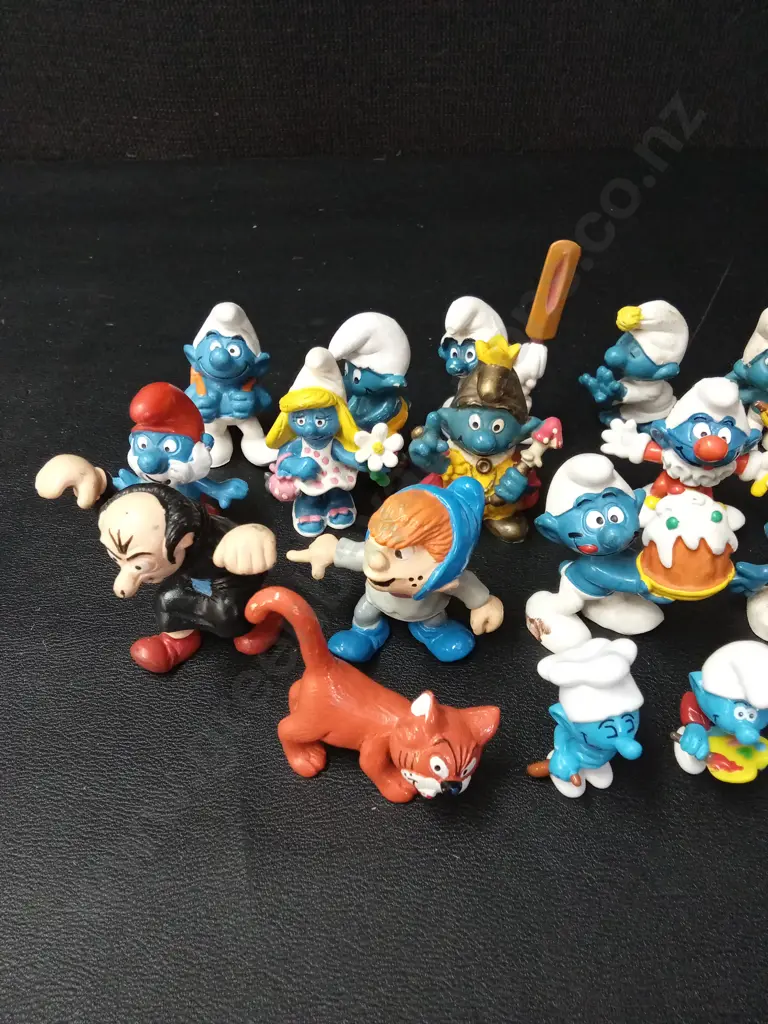 22 VINTAGE SMURFS TALLEST H6.5CM Image 1++