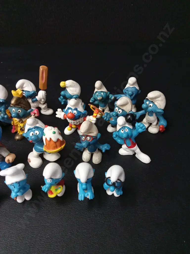 22 VINTAGE SMURFS TALLEST H6.5CM Image 1++