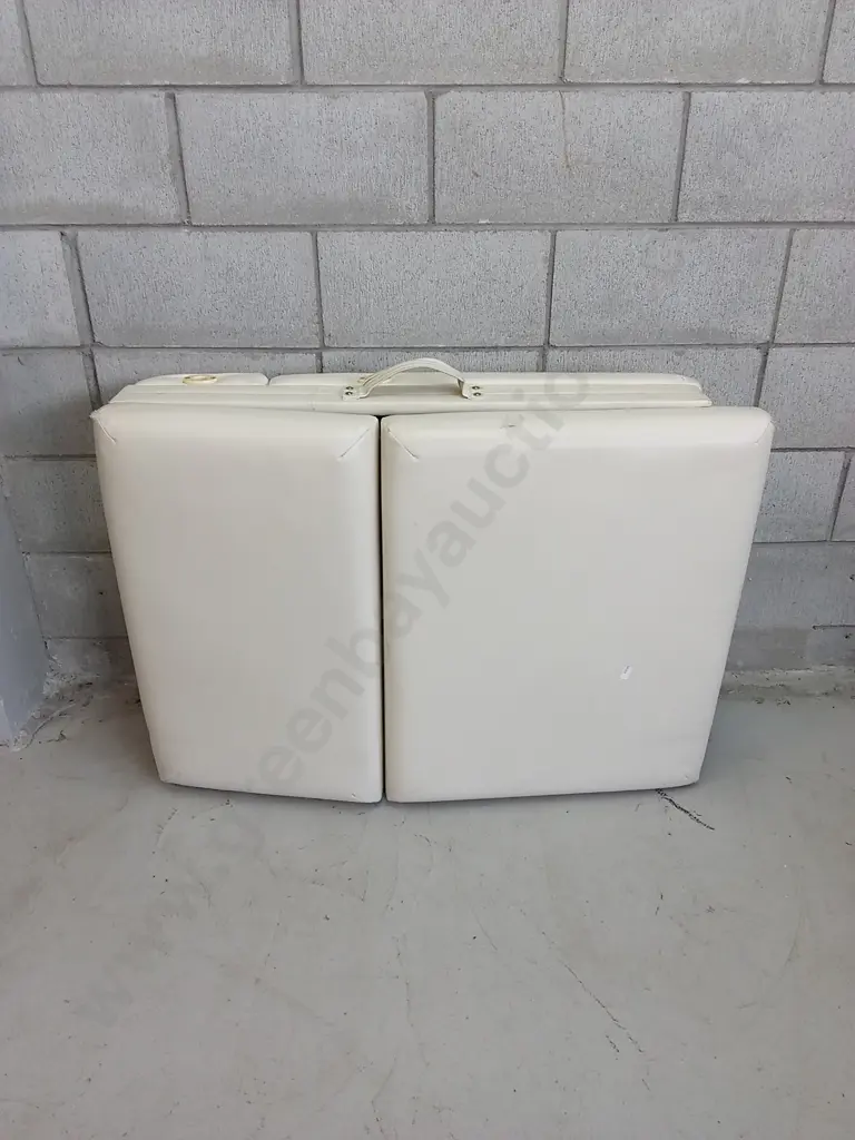 FULLY ADJUSTABLE MASSAGE TABLE WITH CASE, H 75CM X L 185CM X W 69CM Image 1++