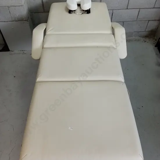 FULLY ADJUSTABLE MASSAGE TABLE WITH CASE, H 75CM X L 185CM X W 69CM