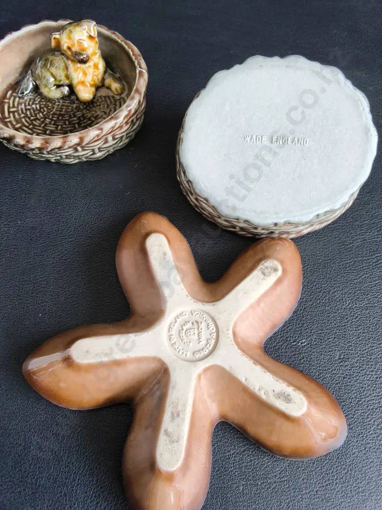 VINTAGE WADE CERAMICS PORCELAIN TRINKET DISHES, 3 PIECES, WIDEST W 11 CM Image 1++