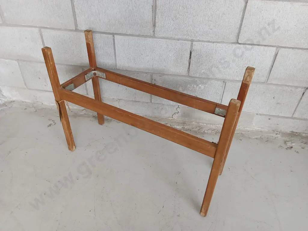 VINTAGE MID-CENTURY PLANTER BOX FRAME, H 56CM X W 76CM X D 28CM Image 1++