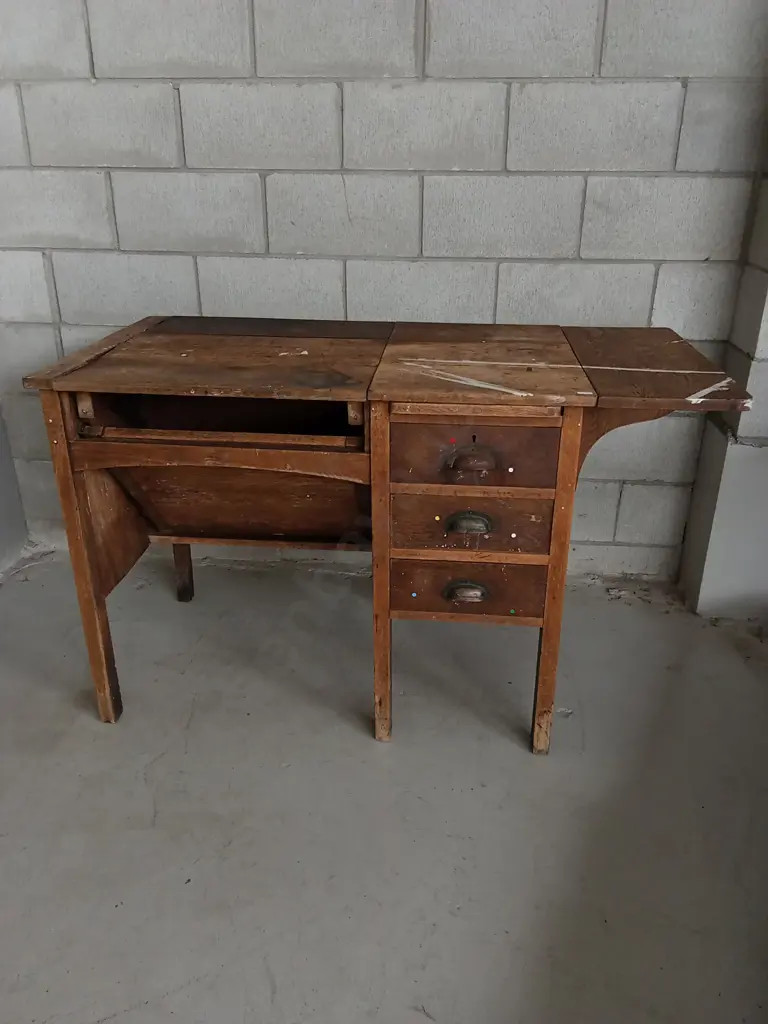 VINTAGE WOODEN SEWING TABLE, H 79CM X W 125CM X D 60CM Image 1++