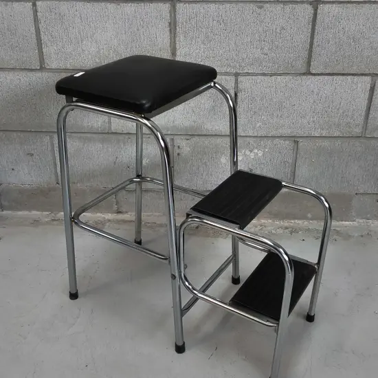 VINTAGE CHROME AND BLACK VINYL KITCHEN STEP STOOL