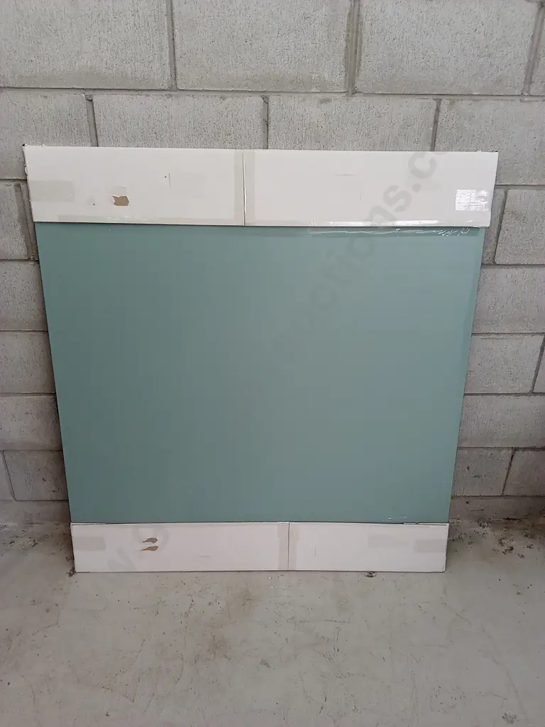 BRAND NEW RECTANGLE MIRROR, 121CM X 113CM Image 1++