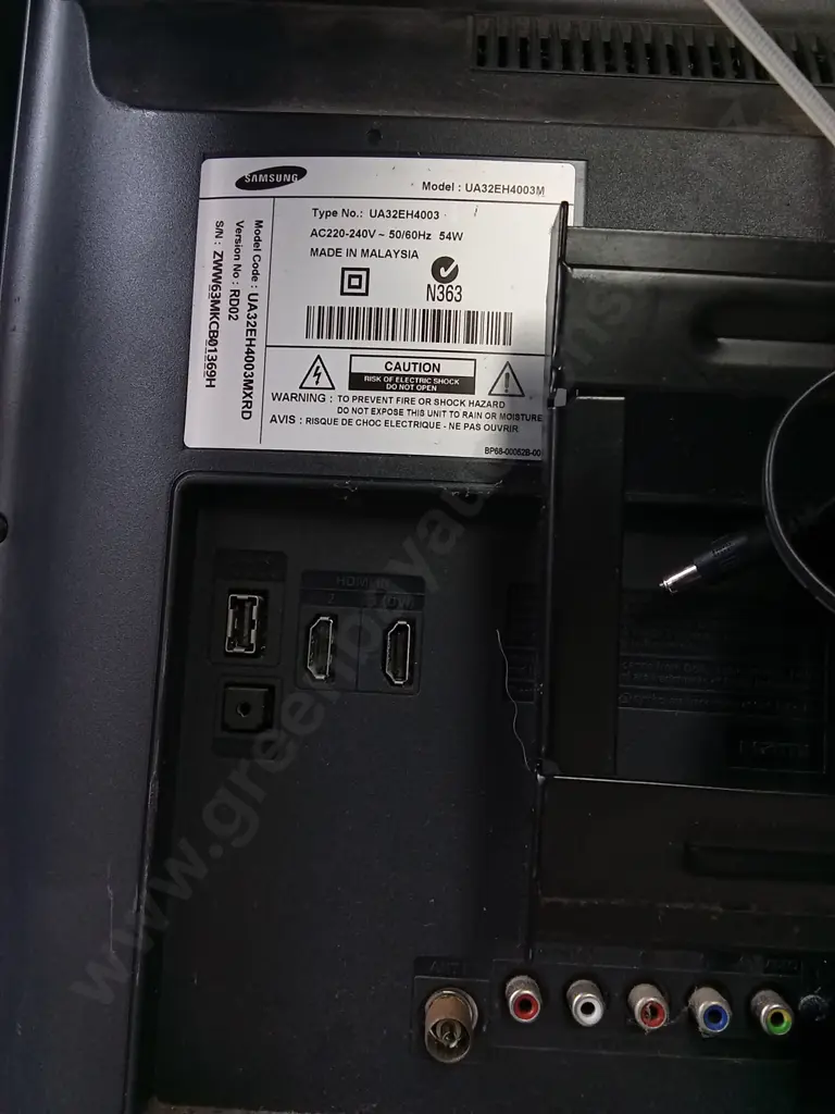 32" SAMSUNG TV (NO POWER CORD) Image 1++