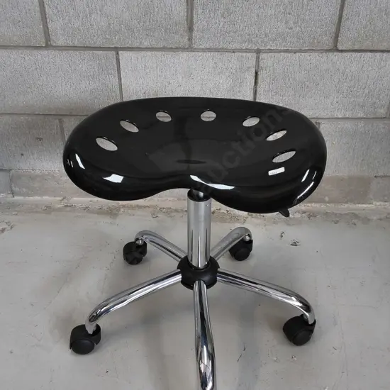 ADJUSTABLE HEIGHT BLACK TRACTOR SEAT STOOL