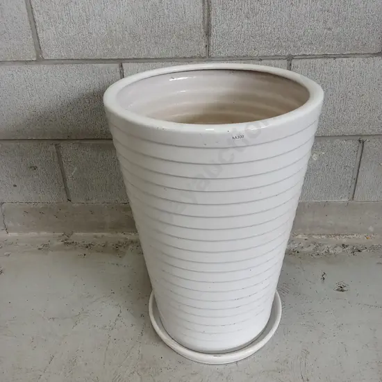 LARGE WHITE POT, H 53CM, 36CM DIAMETER