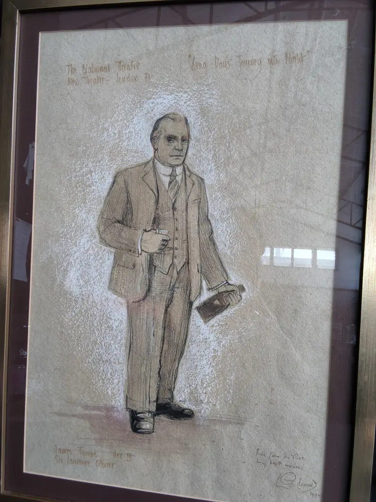 ORIGINAL 1971 NATIONAL THEATRE COSTUME DESIGN SKETCH BY MICHAEL ANNALS- SIR LAURENCE OLIVIER AS JAMES TYRONE, FRAMED Image 1++