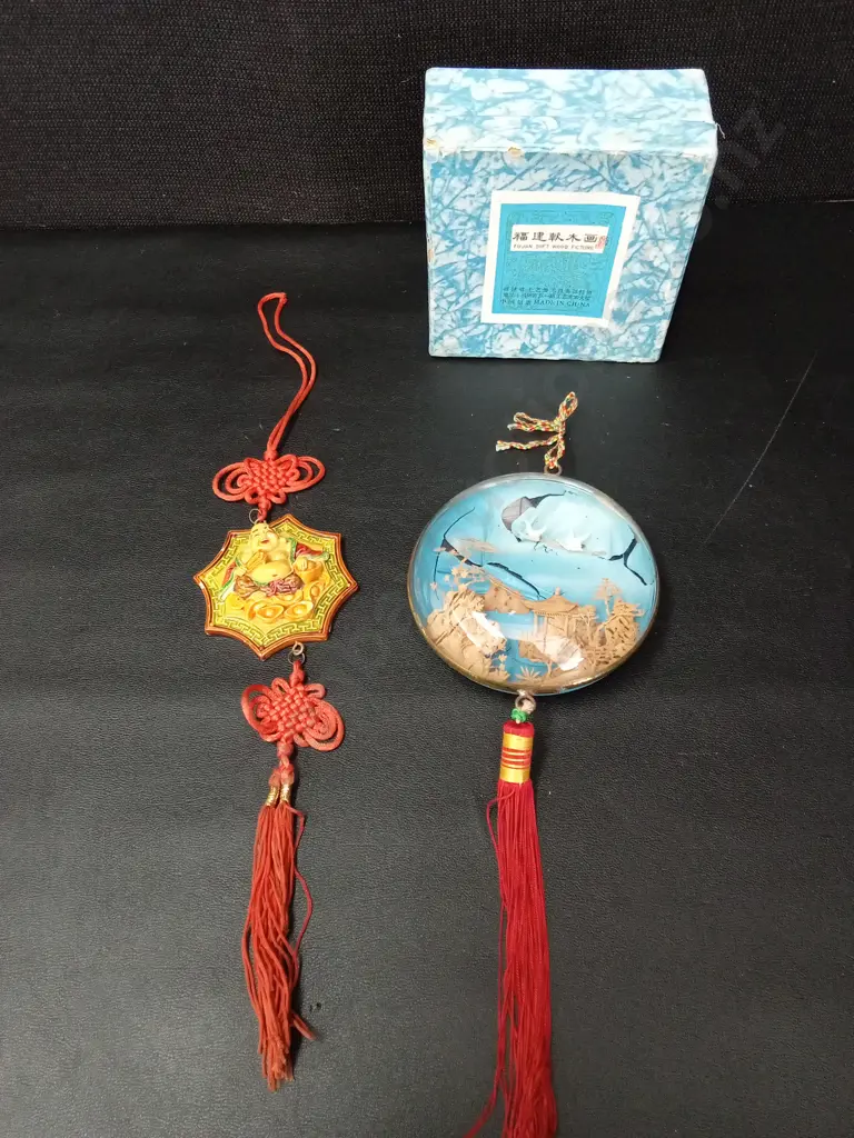 2 VINTAGE CHINESE HANGING ORNAMENTS LARGEST L40CM Image 1++