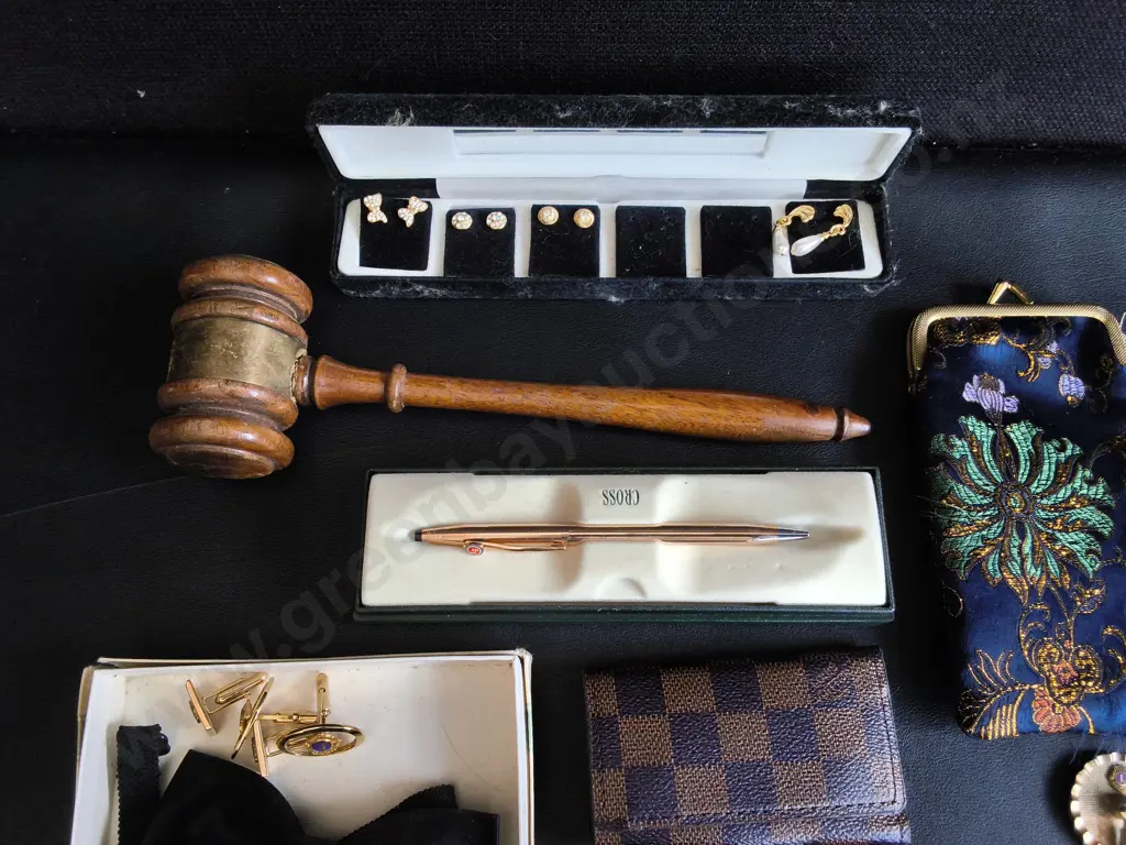 MIX OF VINTAGE ITEMS Image 1++