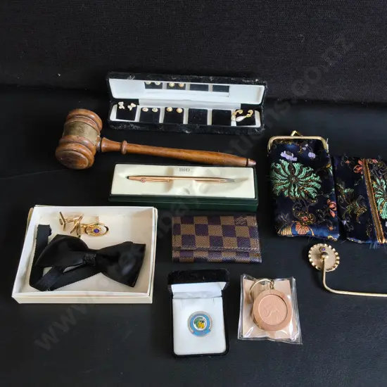 MIX OF VINTAGE ITEMS