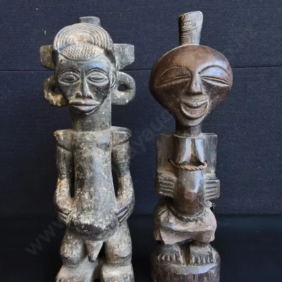 PAIR OF VINTAGE AFRICAN HAND CARVED WOODEN TRIBAL STATUES, TALLEST H 35 CM