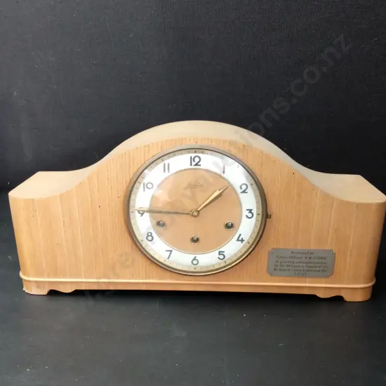 VINTAGE JUNGHANS MECHANICAL MANTEL CLOCK H21CM