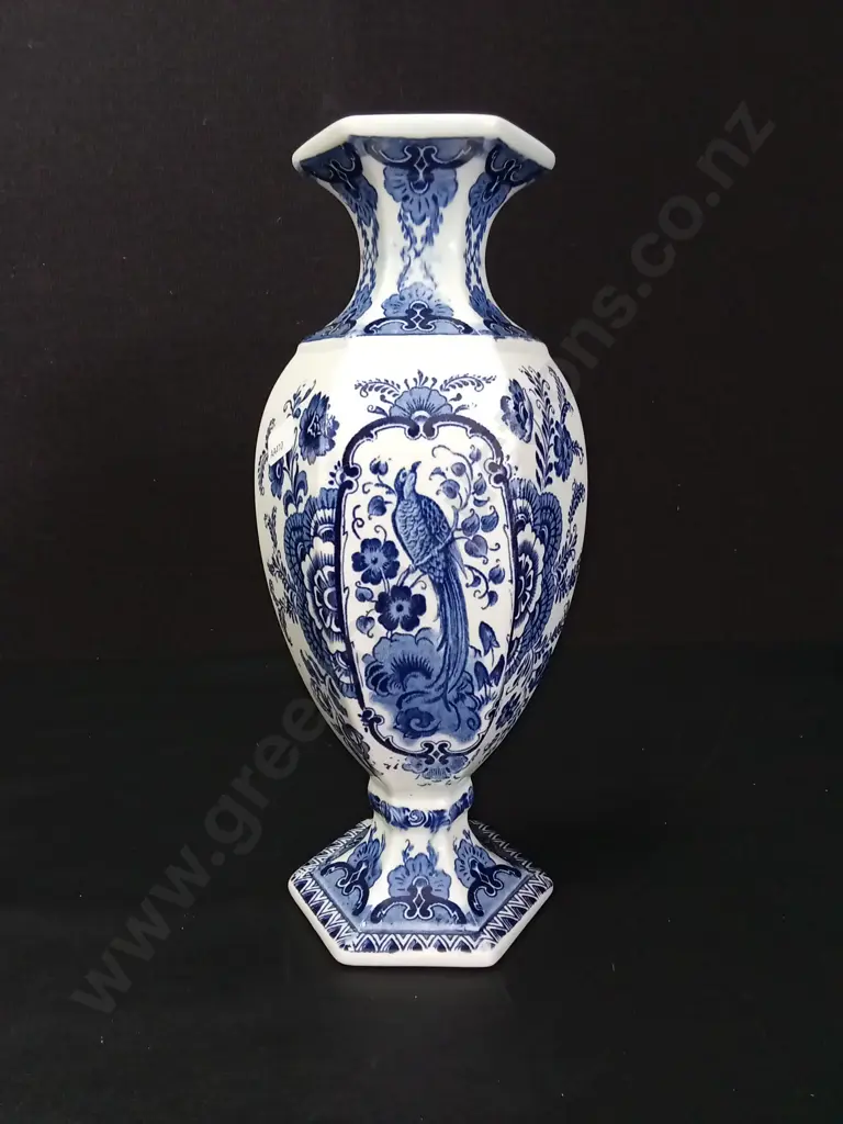 DELFTS HEXAGONAL PEACOCK VASE ROYAL SPHINX H30CM Image 1++