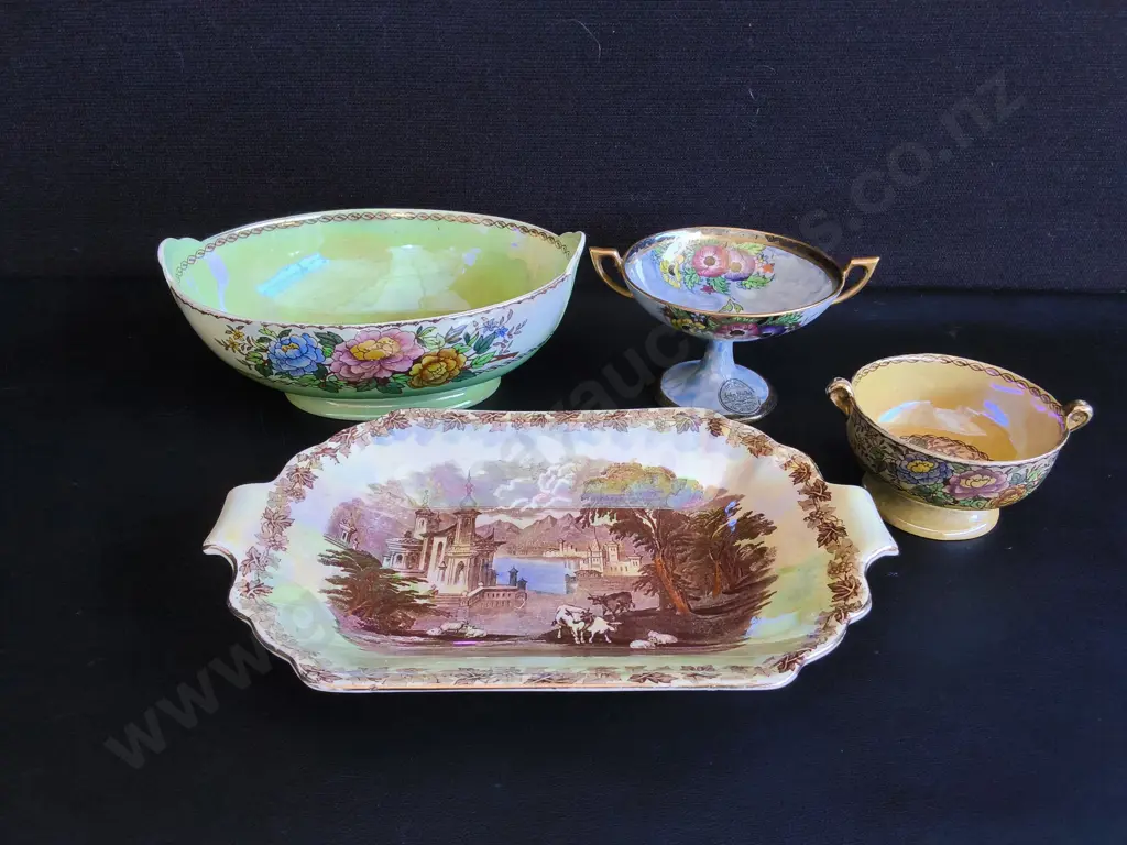 VINTAGE MALING POTTERY LUSTREWARE COLLECTION, 4 PIECES, WIDEST W 31 CM Image 1++