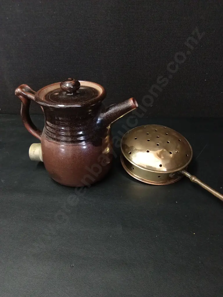 TEAPOT H21CM AND VINTAGE BED WARMER Image 1++