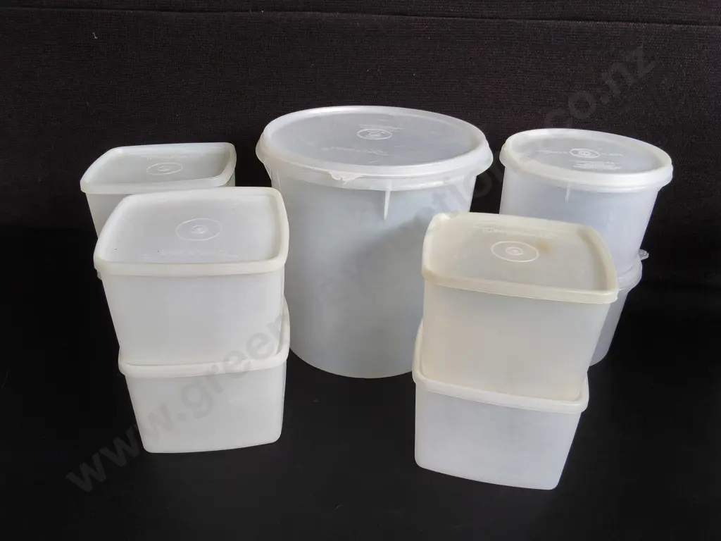 MIX OF TUPPERWARE, TALLEST H 21 CM Image 1++