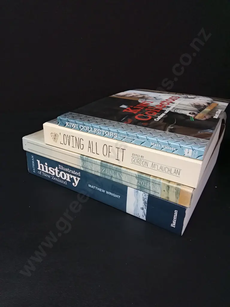 4 BOOKS Image 1++