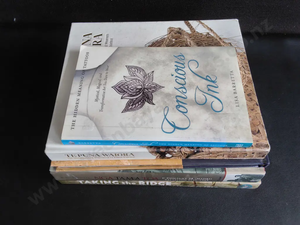 MIX OF 5 BOOKS Image 1++