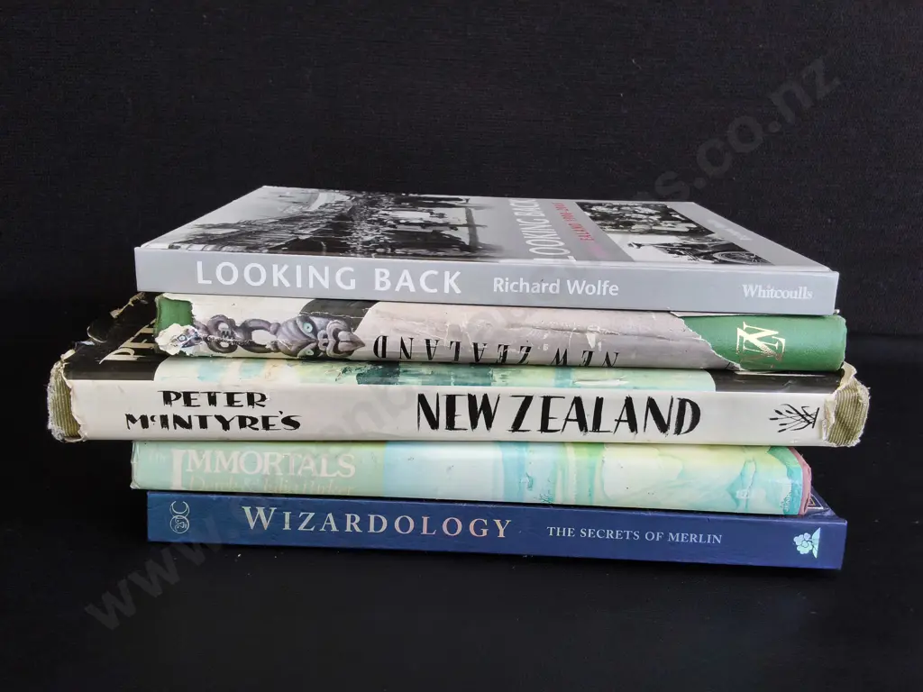 MIX OF 5 BOOKS Image 1++