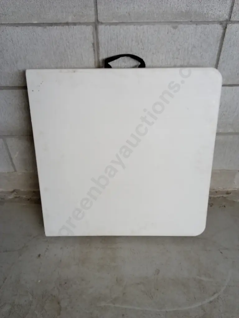 FOLDOUT TABLE, H 50CM X W 122CM X D 61CM Image 1++