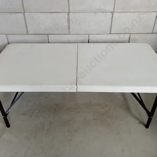 FOLDOUT TABLE, H 50CM X W 122CM X D 61CM