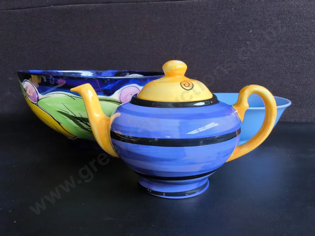 VINTAGE HAND PAINTED NZ CERAMICS, 3 PIECES, WIDEST DIA 27 CM Image 1++
