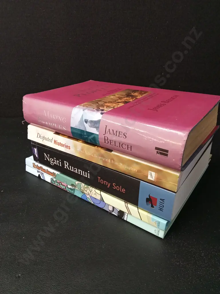5 NEW ZEALAND BOOKS Image 1++