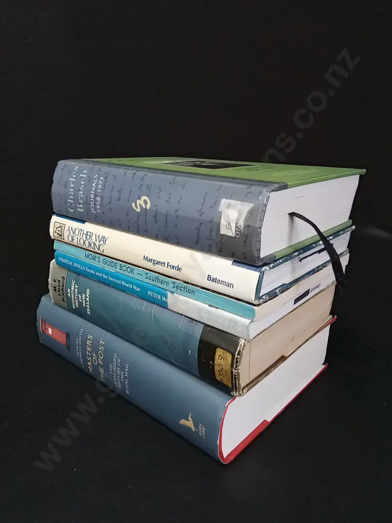 6 BOOKS ABOUT NZ HISTORY AND BIOGRAPHIES Image 1++