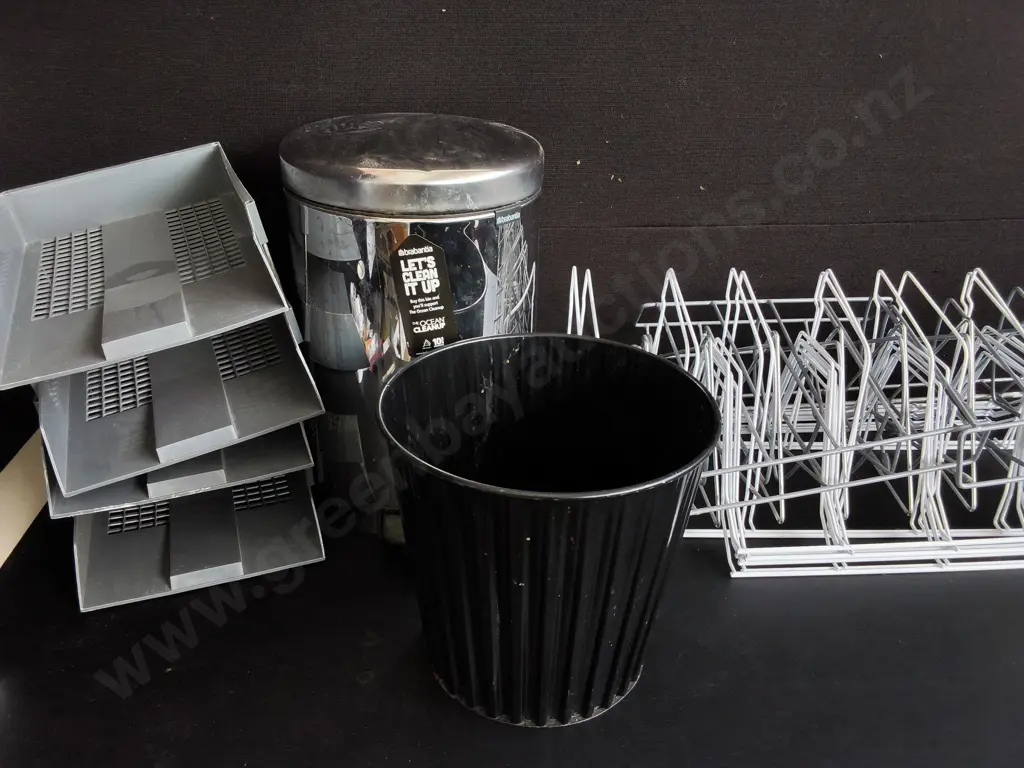 MIX OF OFFICE ITEMS Image 1++