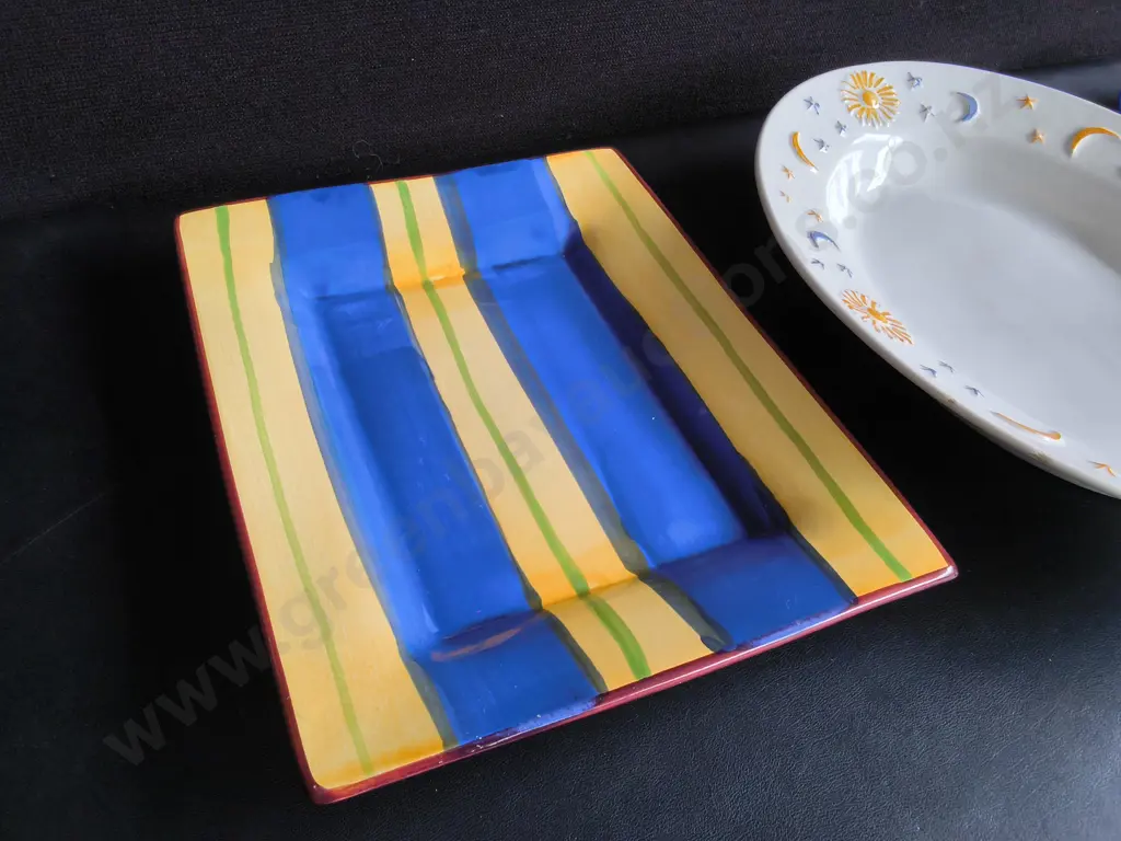MIX OF SERVING PLATTERS AND PLATES, 4 PIECES, WIDEST W 41 CM Image 1++