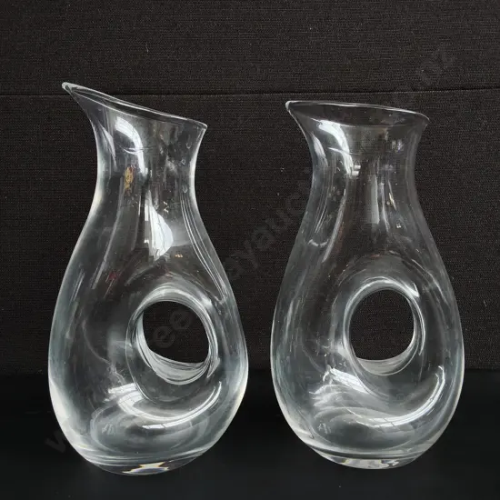 CLEAR GLASS HAND BLOWN DONUT HOLE CARAFE PITCHER, H 30 CM