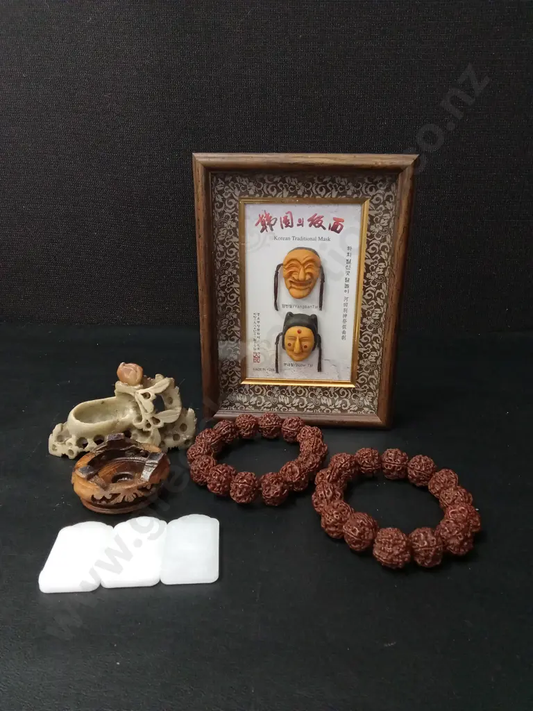 MIX OF ITEMS, FRAME L15CM H20.5CM Image 1++