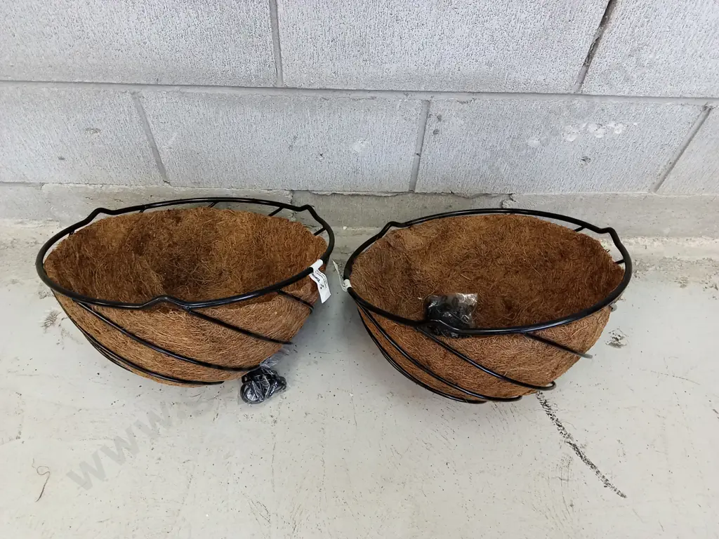 2 TAKASHO HANGING BASKETS 35CM Image 1++