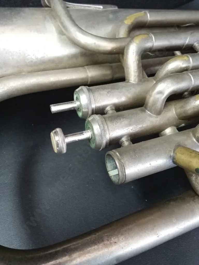VINTAGE BRASS BARATONE HORN (INCOMPLETE) Image 1++
