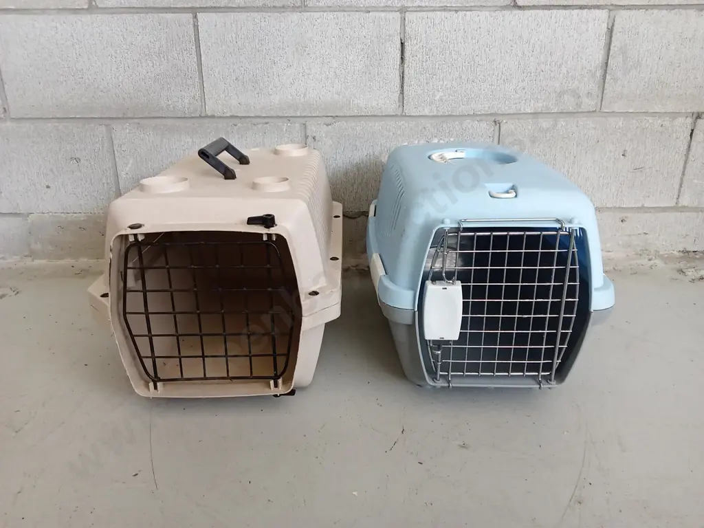 TWO PET CARRIERS Image 1++