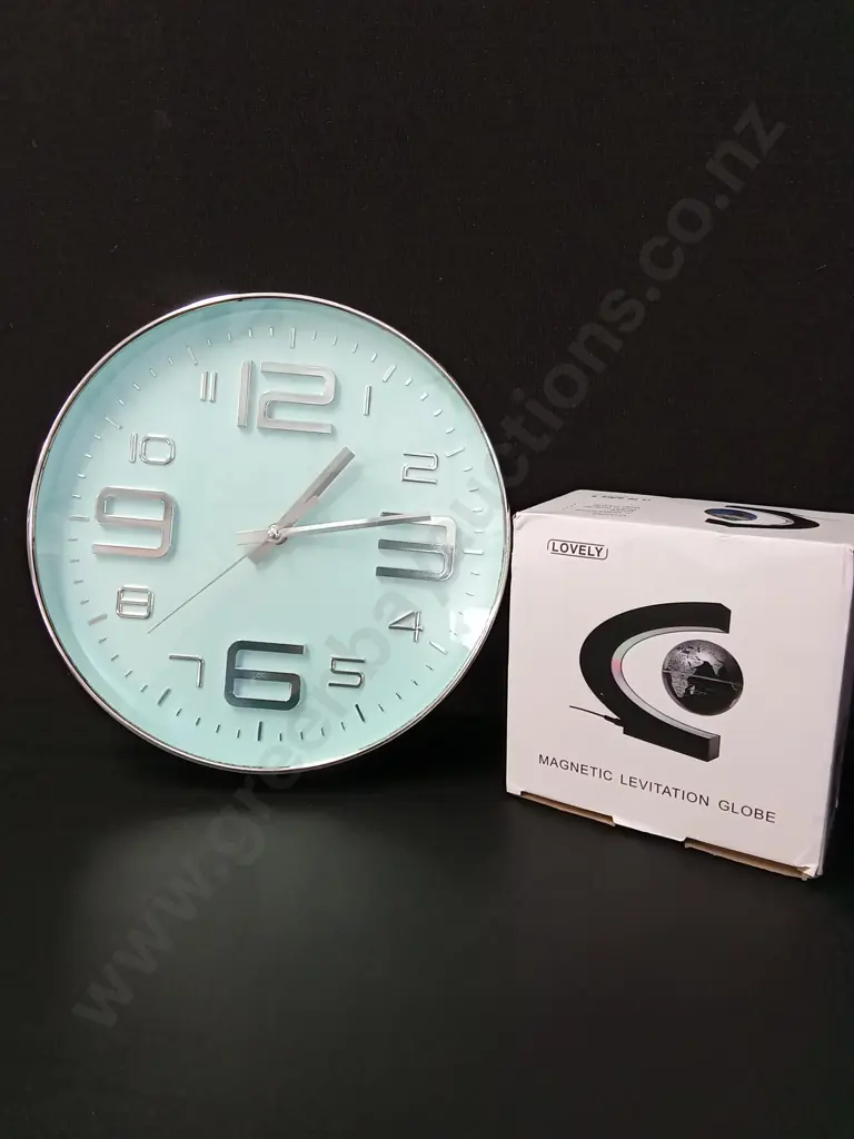 WALL CLOCK AND MAGNETIC LEVITATION GLOBE Image 1++
