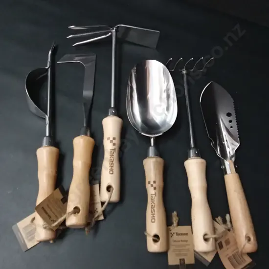 6 BRAND NEW TAKASHO GARDEN TOOLS