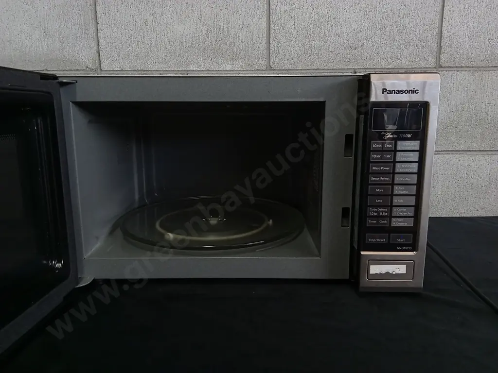 PANASONIC "THE GENIUS" 1100W MICROWAVE Image 1++